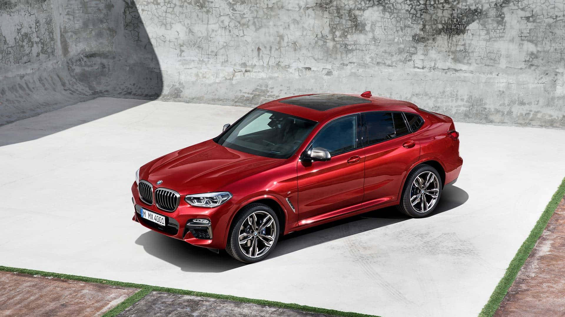 Sleek and Bold - The BMW X4 Sports Activity Coupe Wallpaper