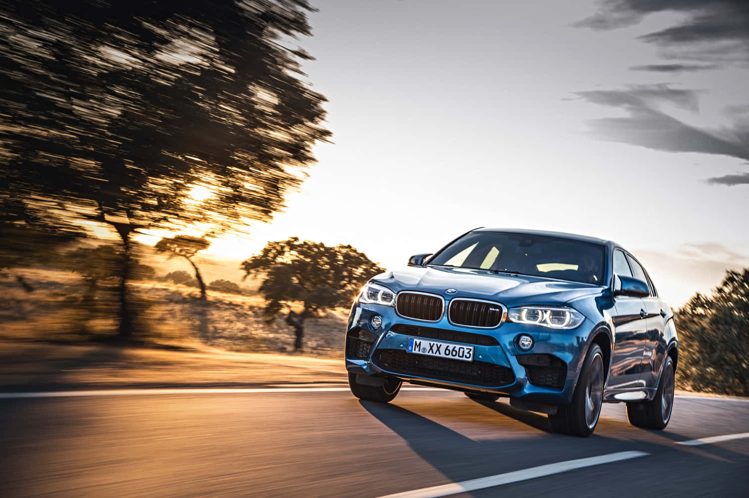 Prendiil Volante Della Nuova Bmw X6 M.