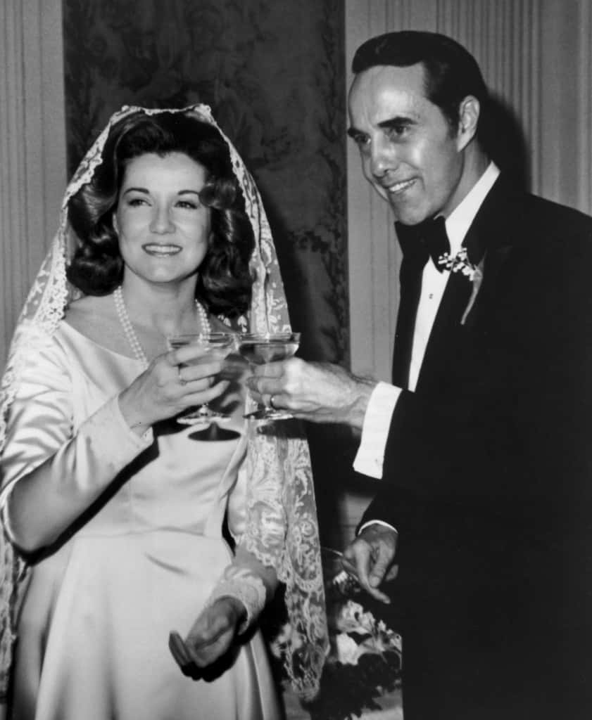 Bob Dole And Elizabeth Dole Wedding Day Wallpaper