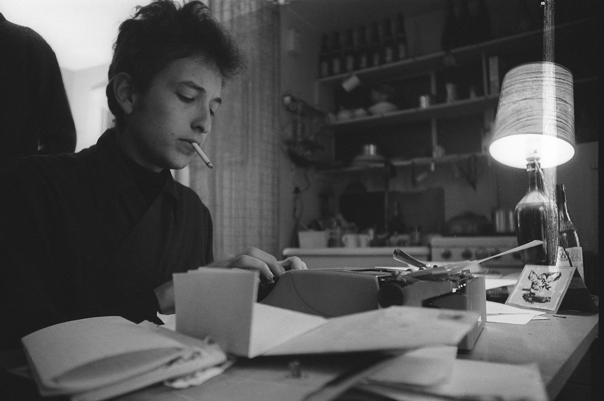 Bob Dylan Black And White Typewriter Wallpaper