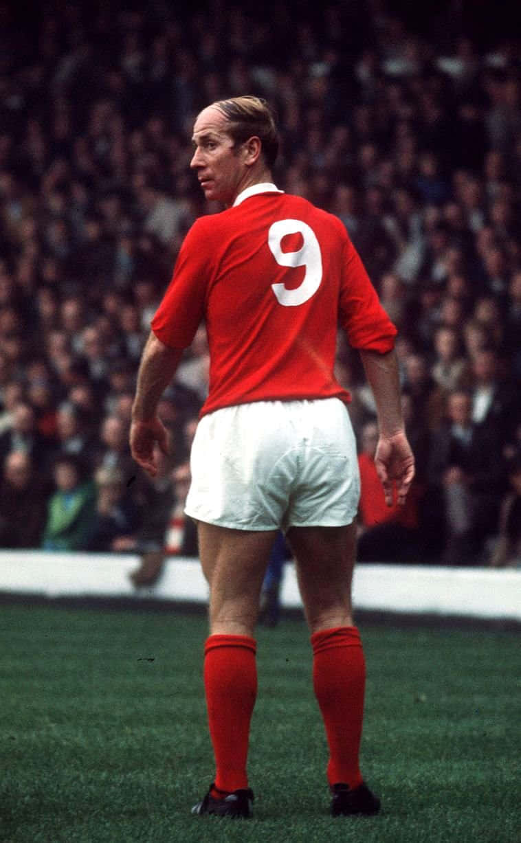 Fotografíade Bobby Charlton, Jugador De La Selección Nacional De Inglaterra Fondo de pantalla