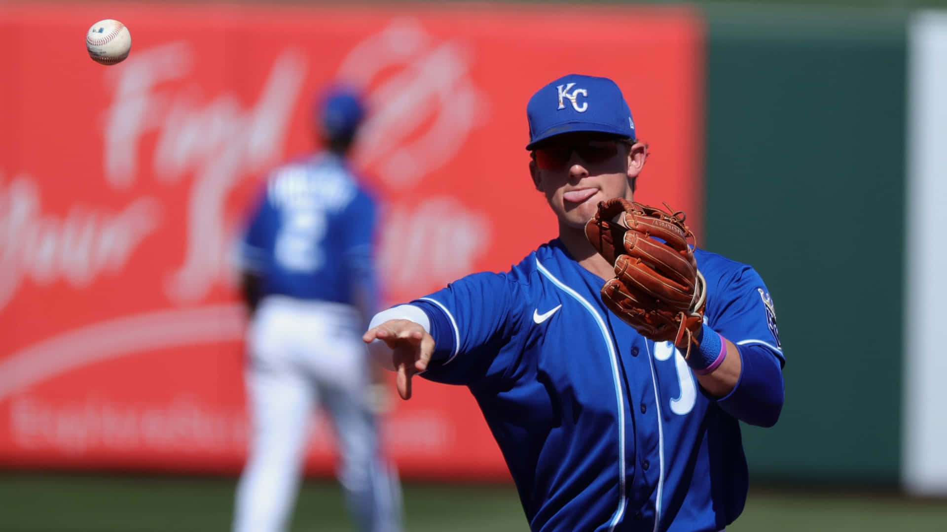 Bobby Witt Jr Vangt Honkbal Achtergrond