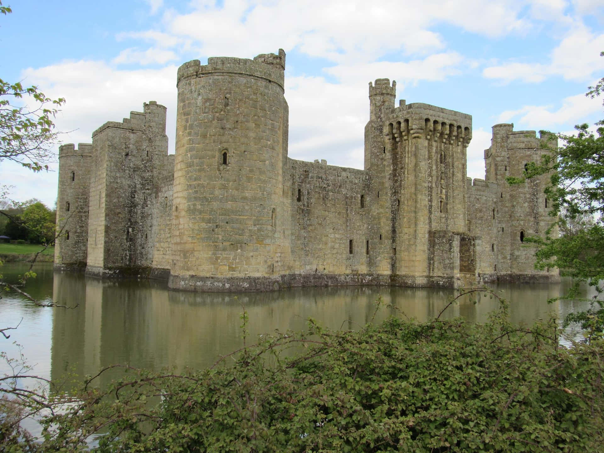 Bodiam Castle Reflection Wallpaper