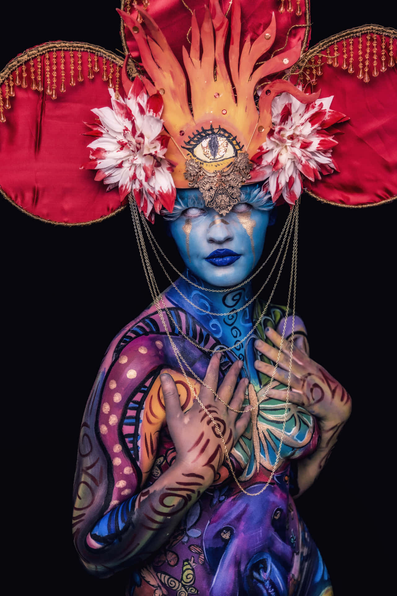Festivalde Body Painting Colorido Foto De Disfraces Con Ojos En La Tercera Dimensión