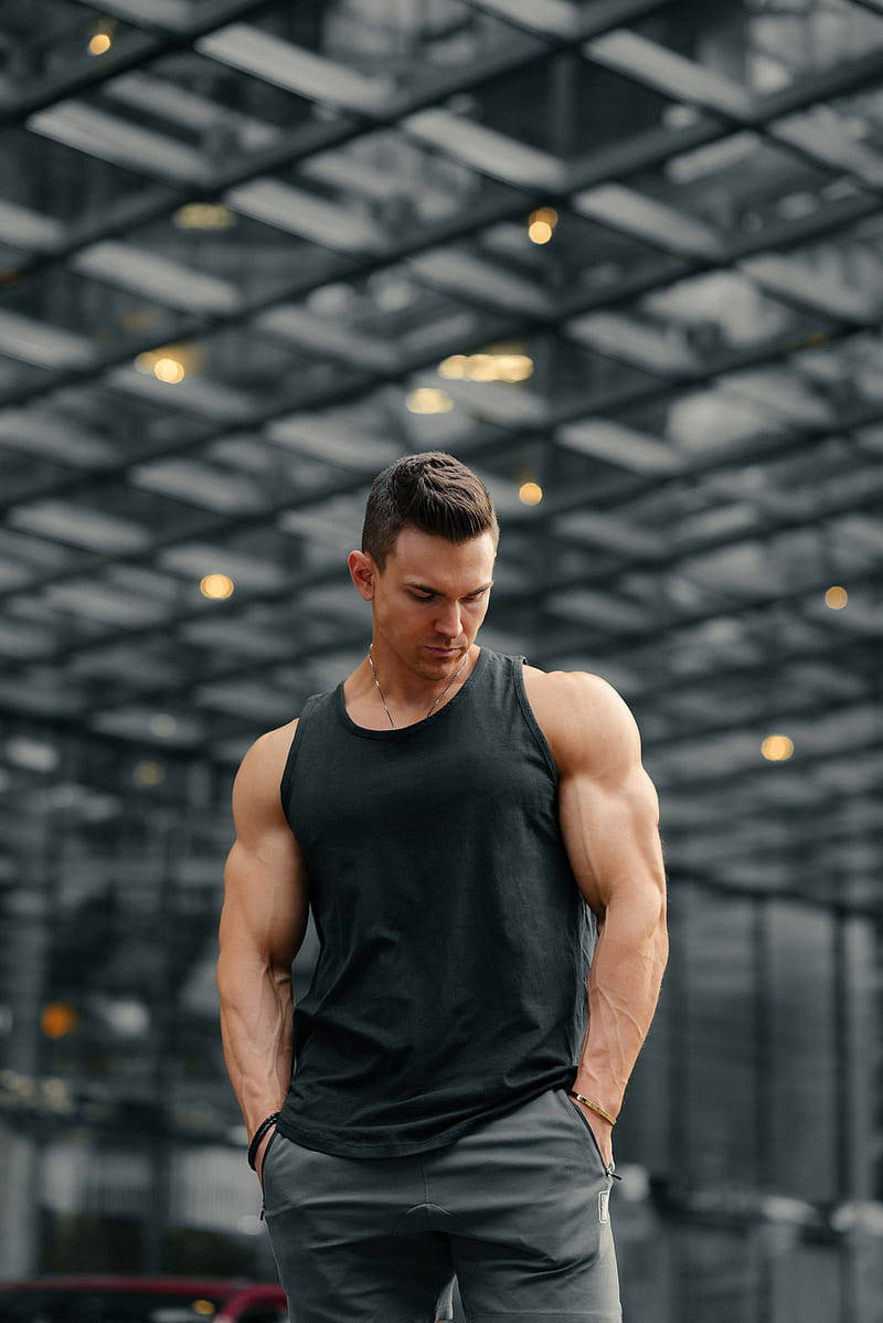 Bodybuilder Guy Posing Hd Wallpaper