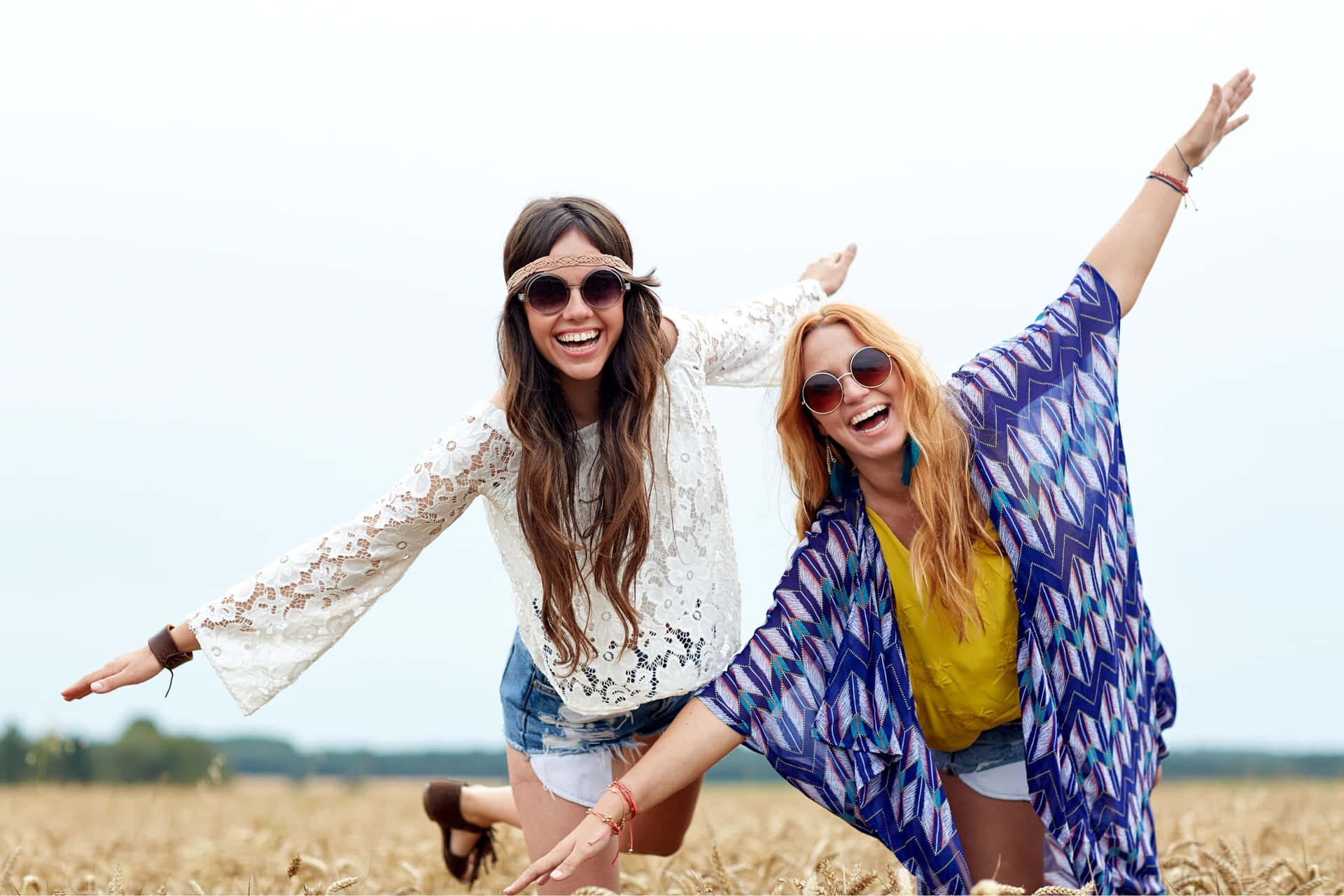 Boho Hippie Friends Having Fun Wallpaper