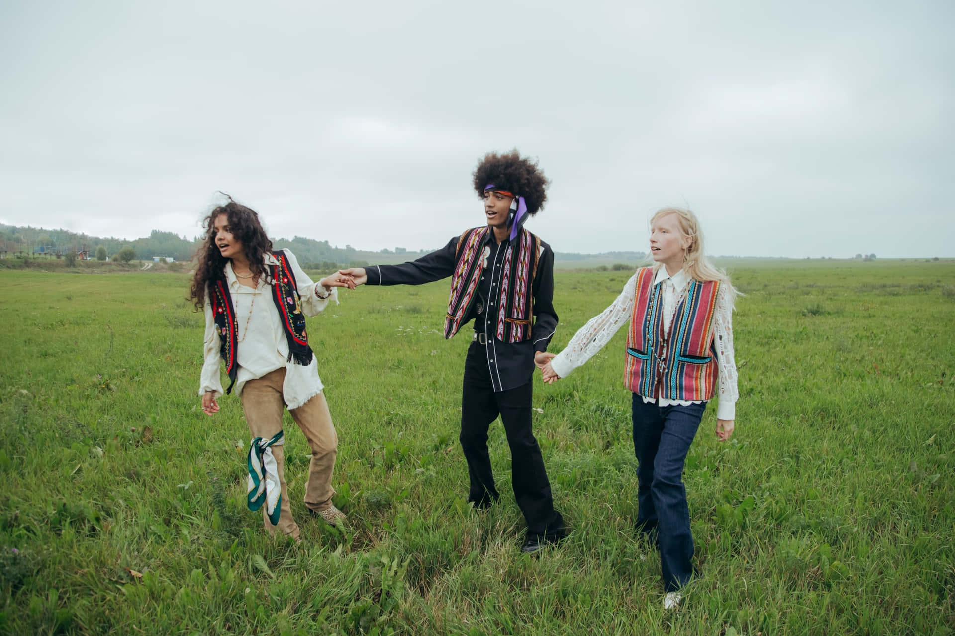 Boho Hippie Friends Walkingin Field Wallpaper