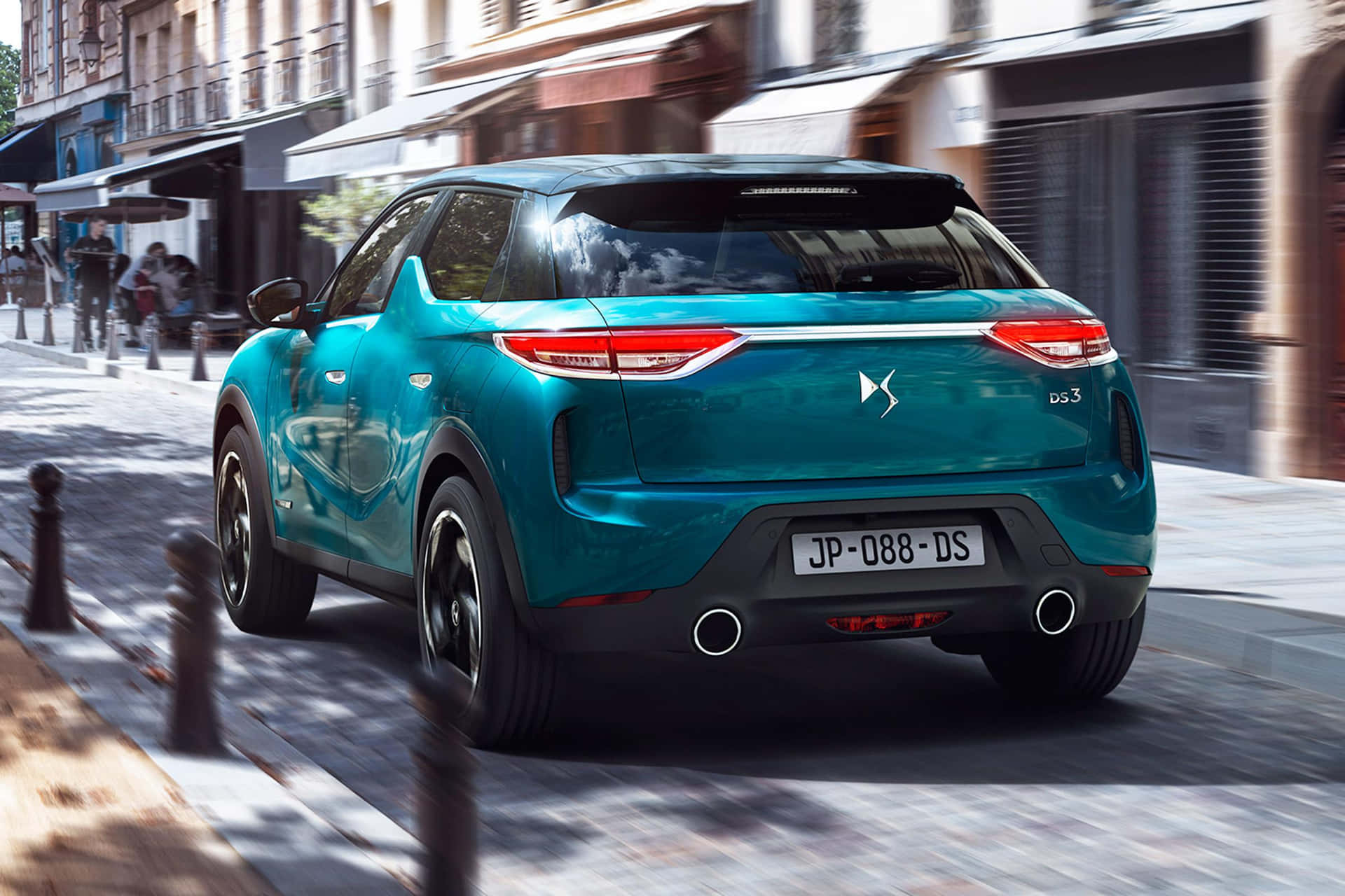 Bold And Stylish Ds 3 Crossback Suv Wallpaper