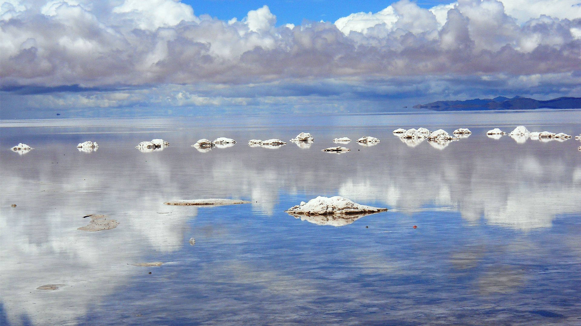 Bolivia Salar De Uyuni Salt Flats