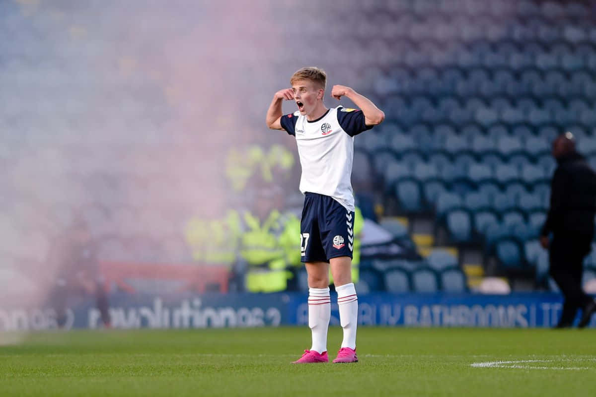 Team spirit sky-high at Bolton Wanderers! Wallpaper