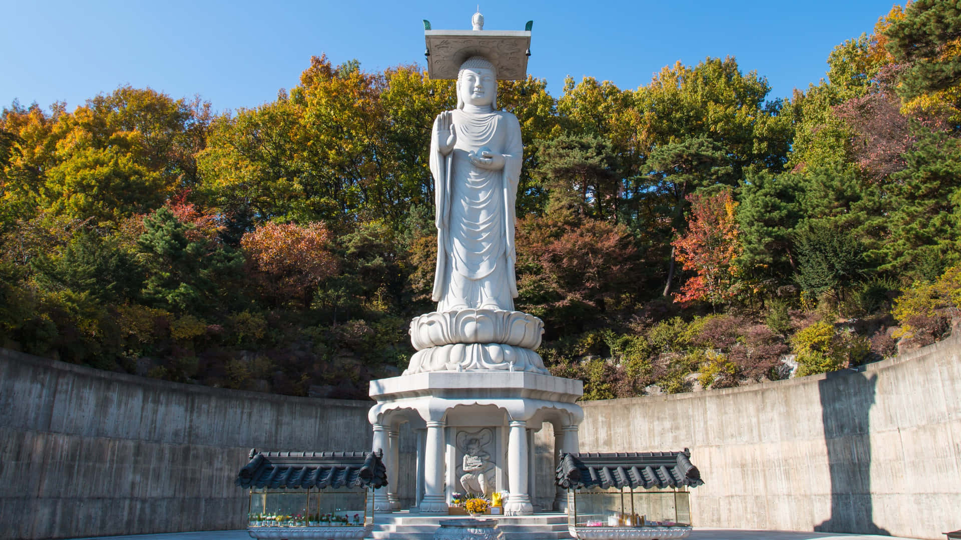 Bongeunsa Temple Maitreya Buddha Statue Autumn Wallpaper