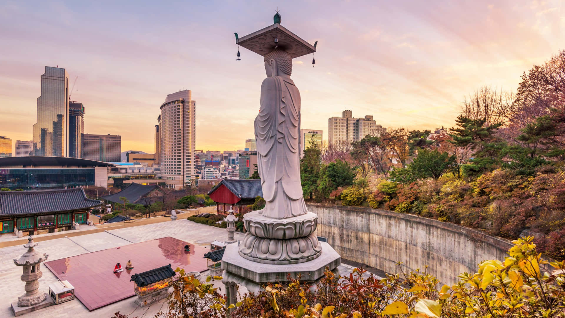 Bongeunsa Temple Statue Overlooking Seoul Skyline Wallpaper
