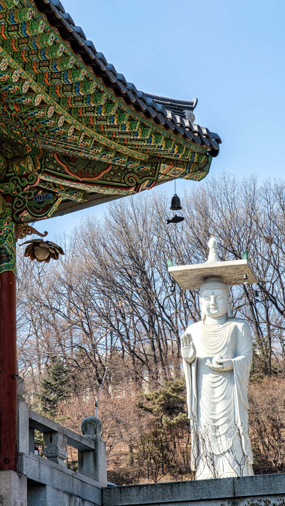 Bongeunsa Temple Statueand Roof Wallpaper