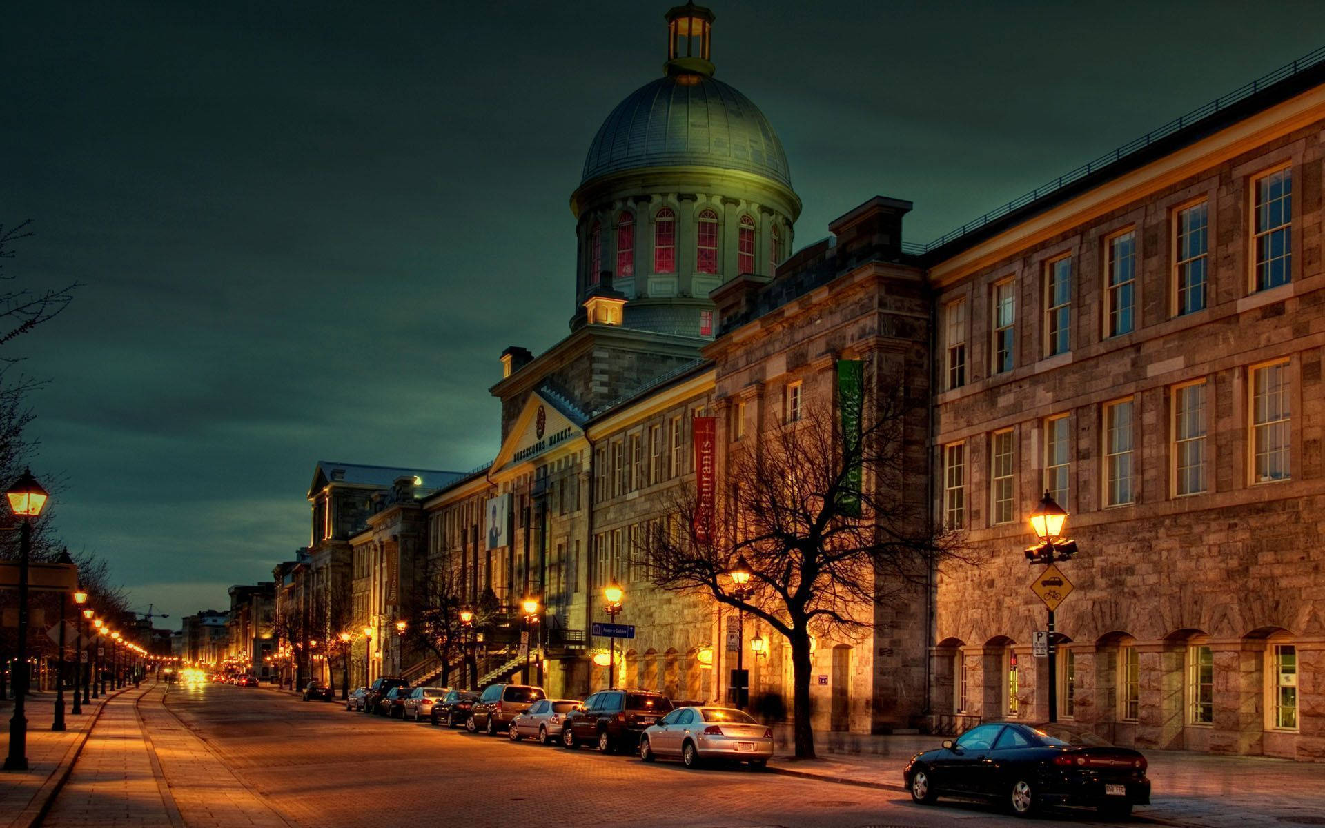 Scenic View of Bonsecours Market, Montreal - Canada Wallpaper