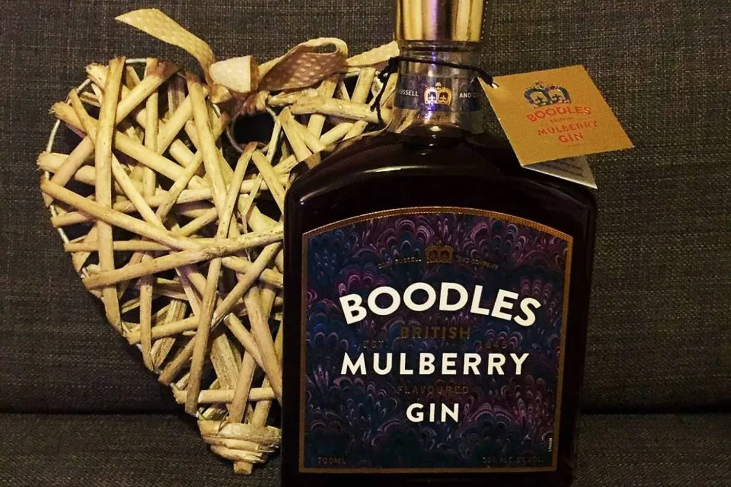 Boodles Mulberry Gin Variant Wallpaper