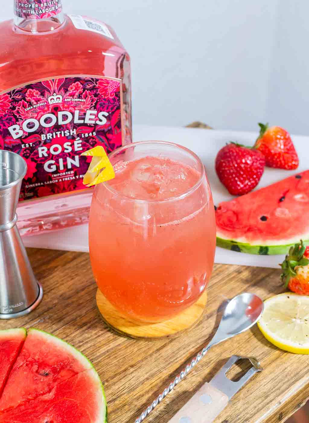 Boodles Rose Gin-based Cocktail Wallpaper