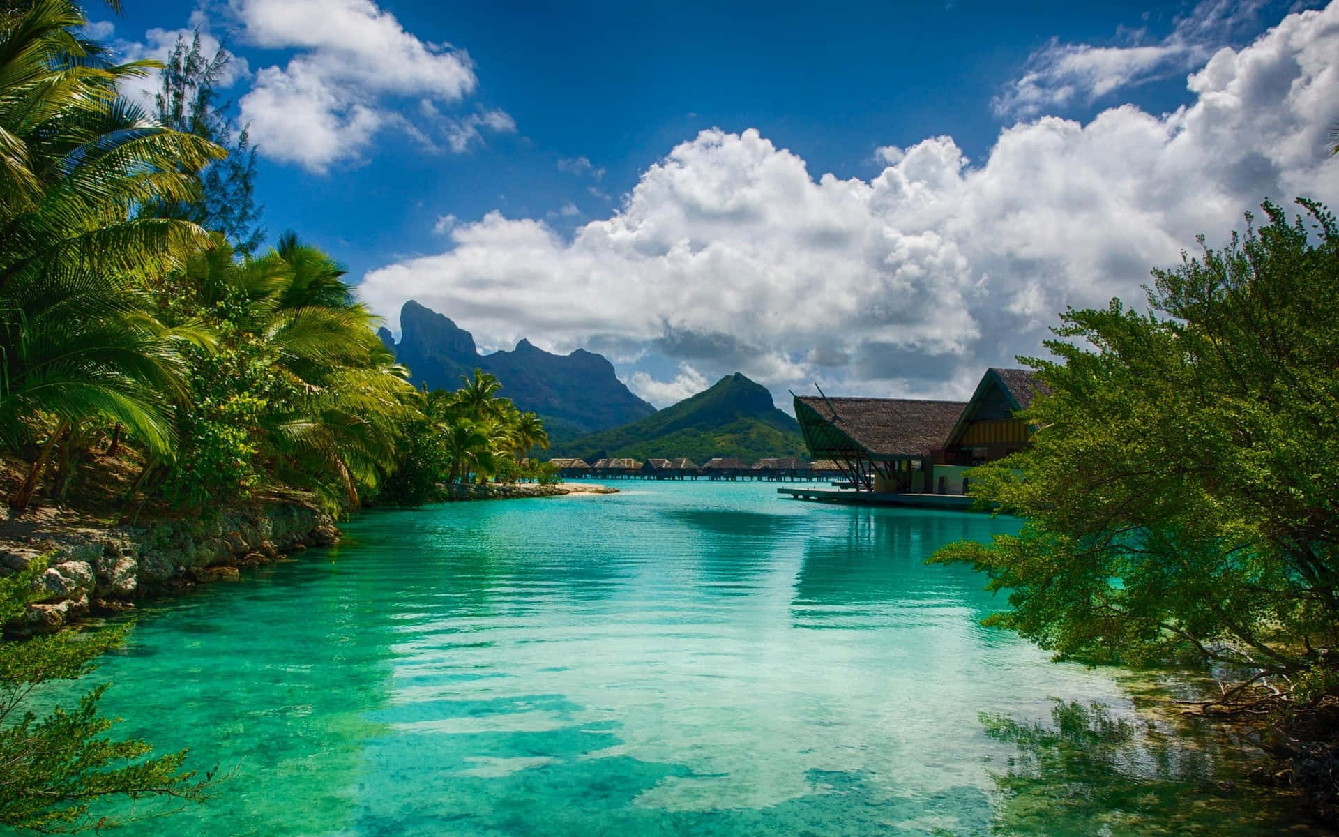 Breathtaking beauty of Bora Bora Wallpaper