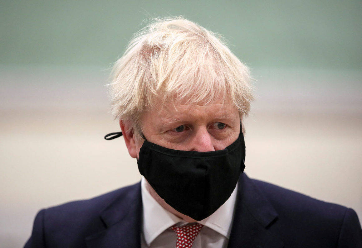 Boris Johnson Wearing A Mask Wallpaper