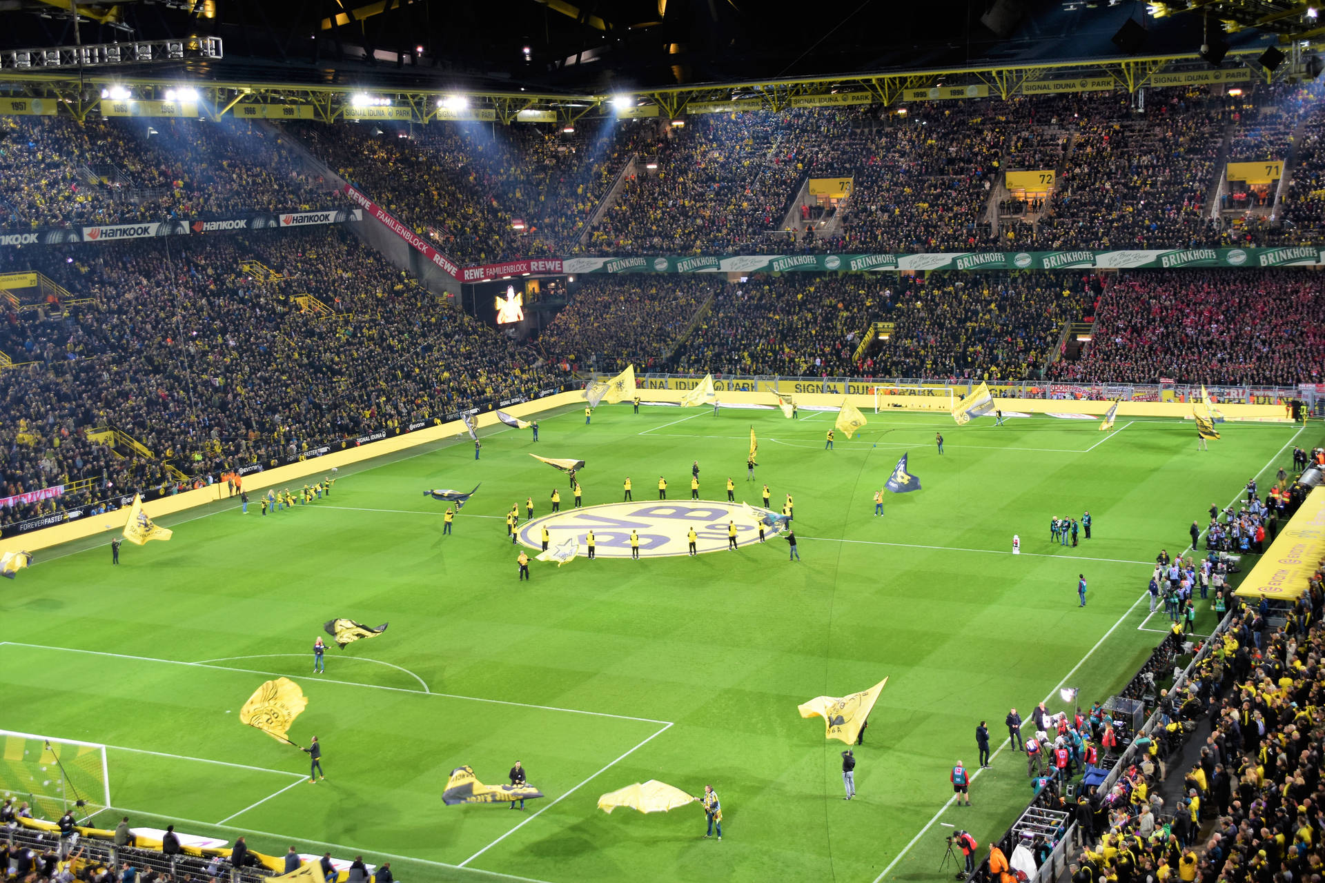 Borussia Dortmund Match Above Wallpaper