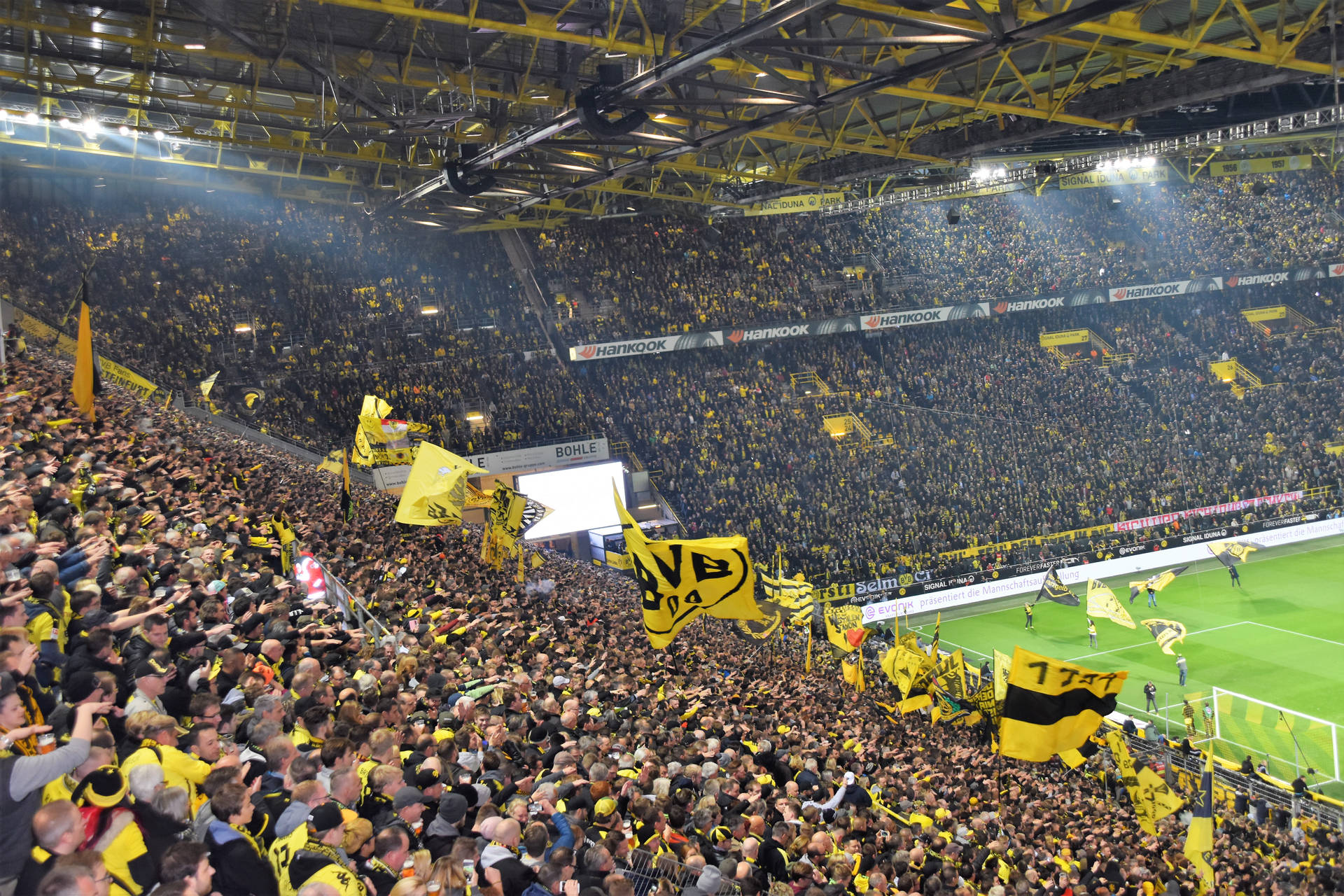 Borussia Dortmund Stadium Crowd Wallpaper