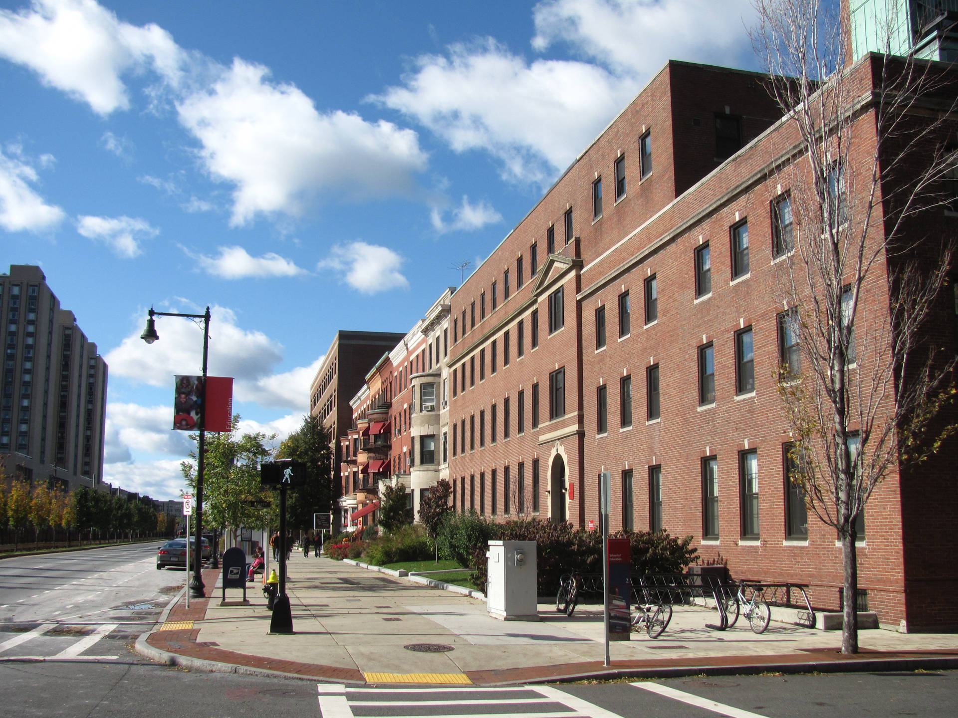 Boston University Dorm Houses During Daylight Wallpaper