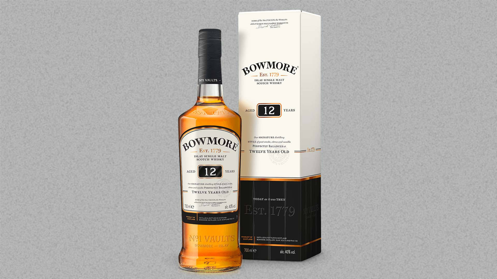Bottigliae Bicchiere Di Scotch Whisky Bowmore, 12 Anni Di Invecchiamento Sfondo