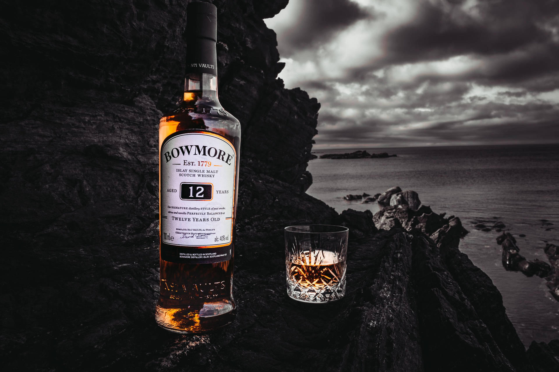 Bowmore 12 Years Old Whisky Dark Aesthetic Wallpaper