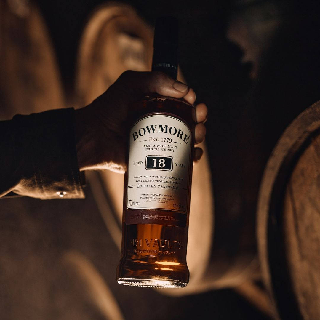 Esclusivowhisky Islay Bowmore Invecchiato Di 18 Anni. Sfondo