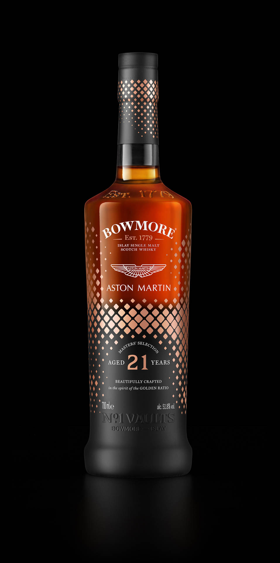 Unalussuosa Bottiglia Di Whisky Bowmore Di 21 Anni Sfondo