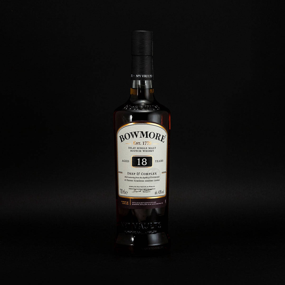 Bowmorewhisky Imbottigliato A Diciotto Anni Sfondo
