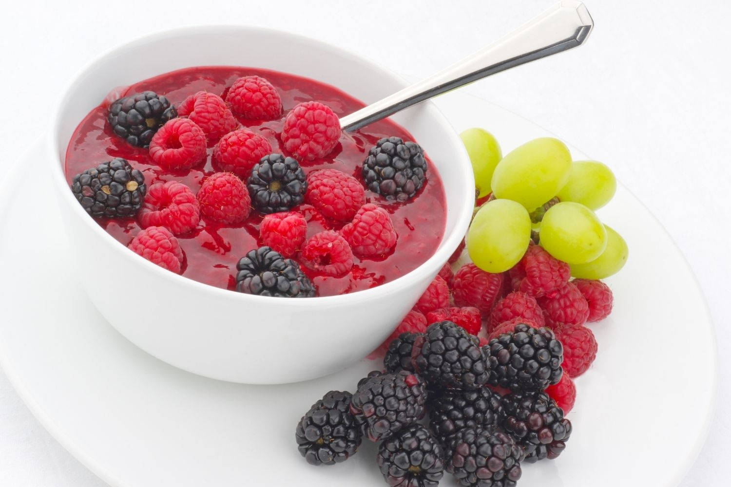 Boysenberry Fruit Bowl Wallpaper