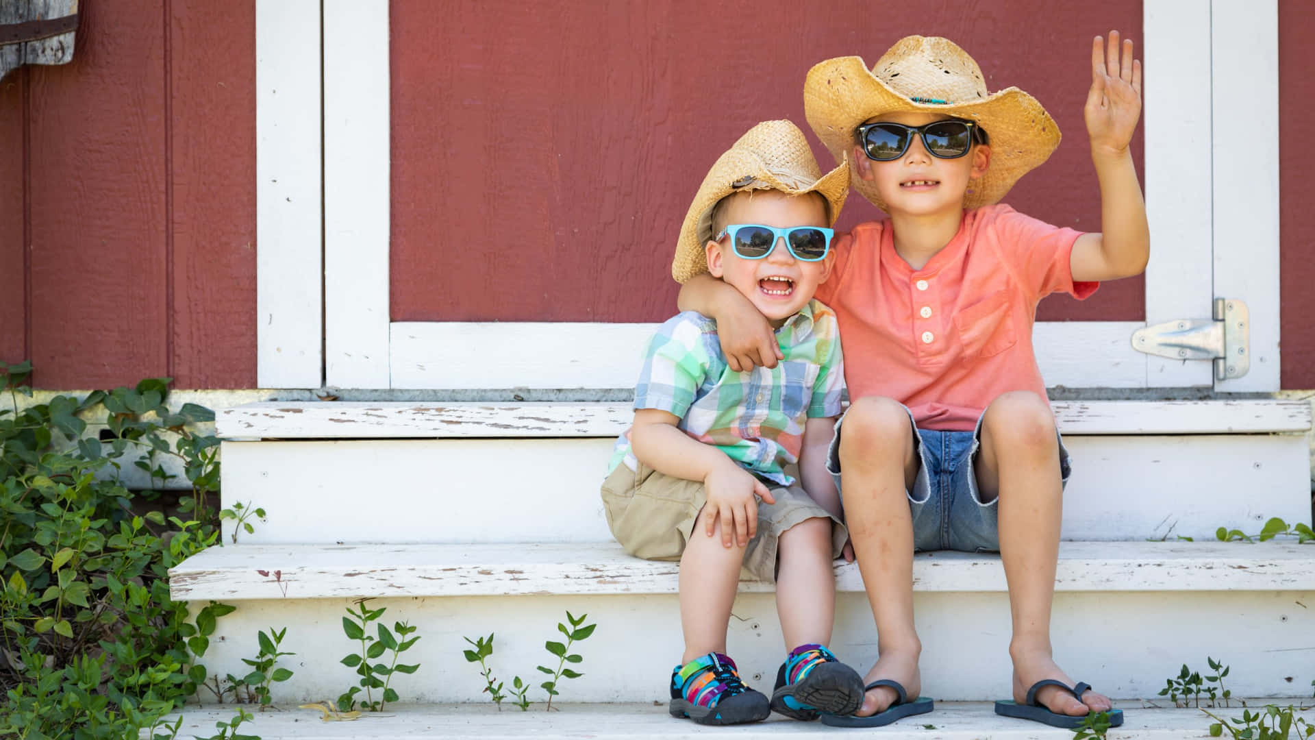 Boysin Cowboy Hats Summer Fun Wallpaper