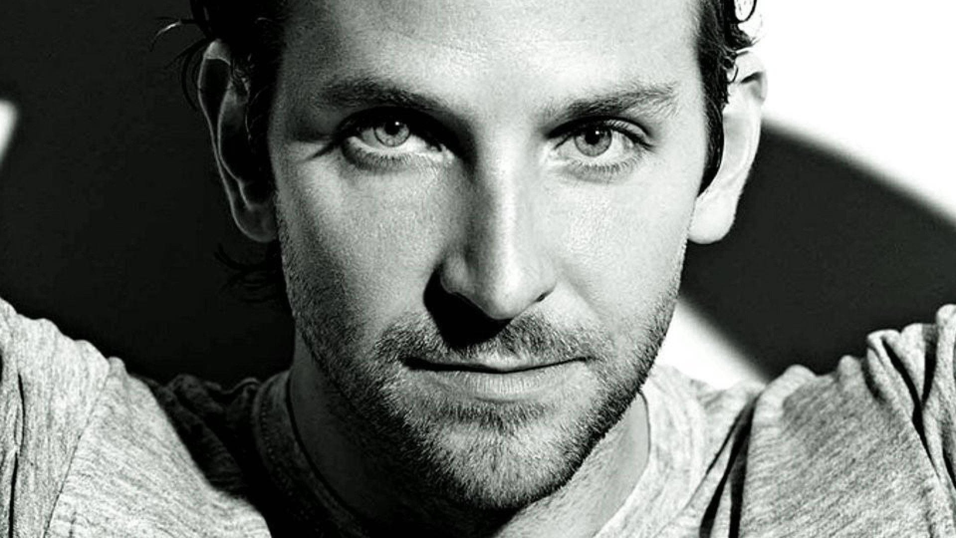 Bradley Cooper Defined Jaw Line Picture