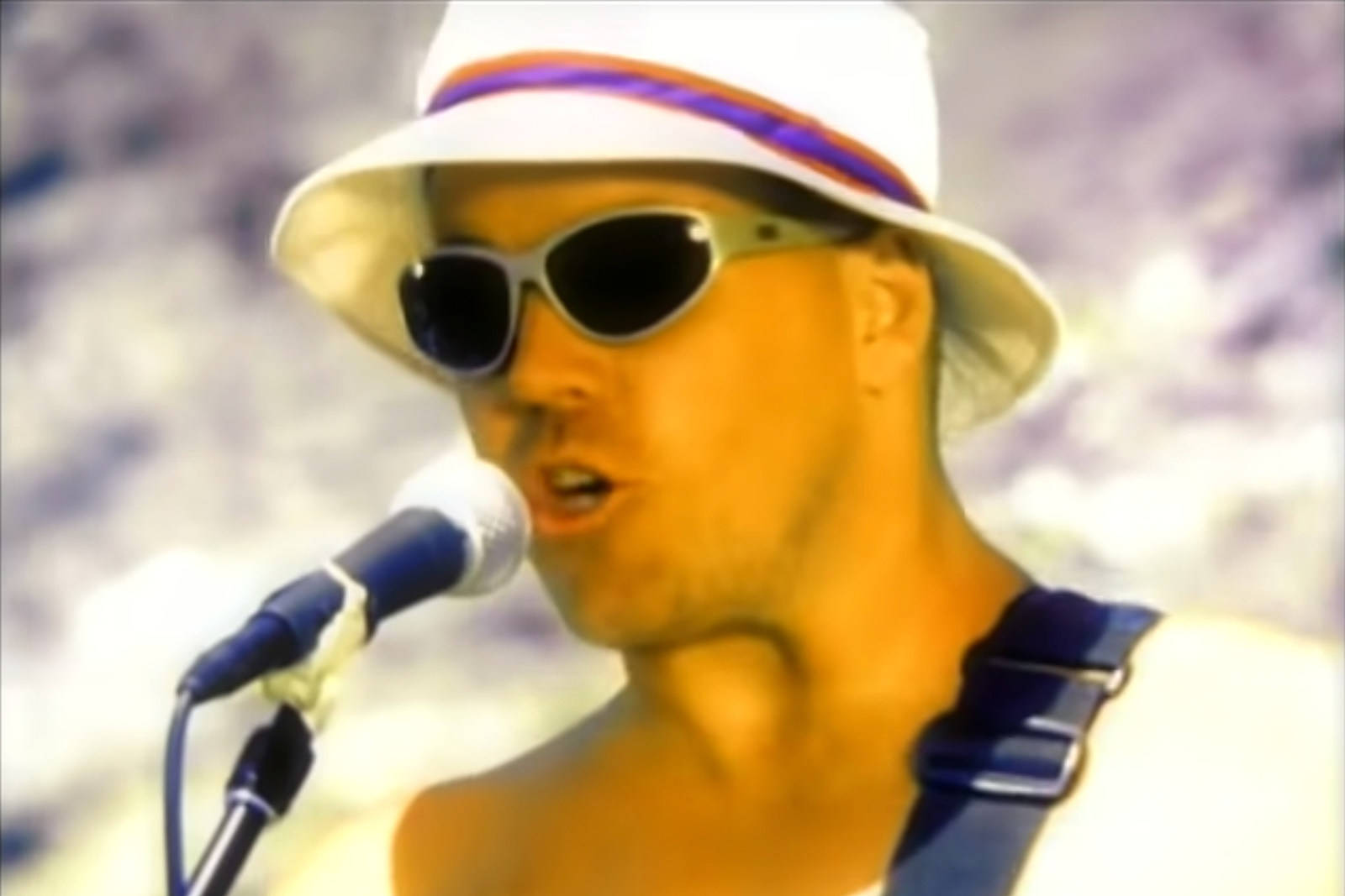 Bradley Nowell Performing With Sublime Wallpaper