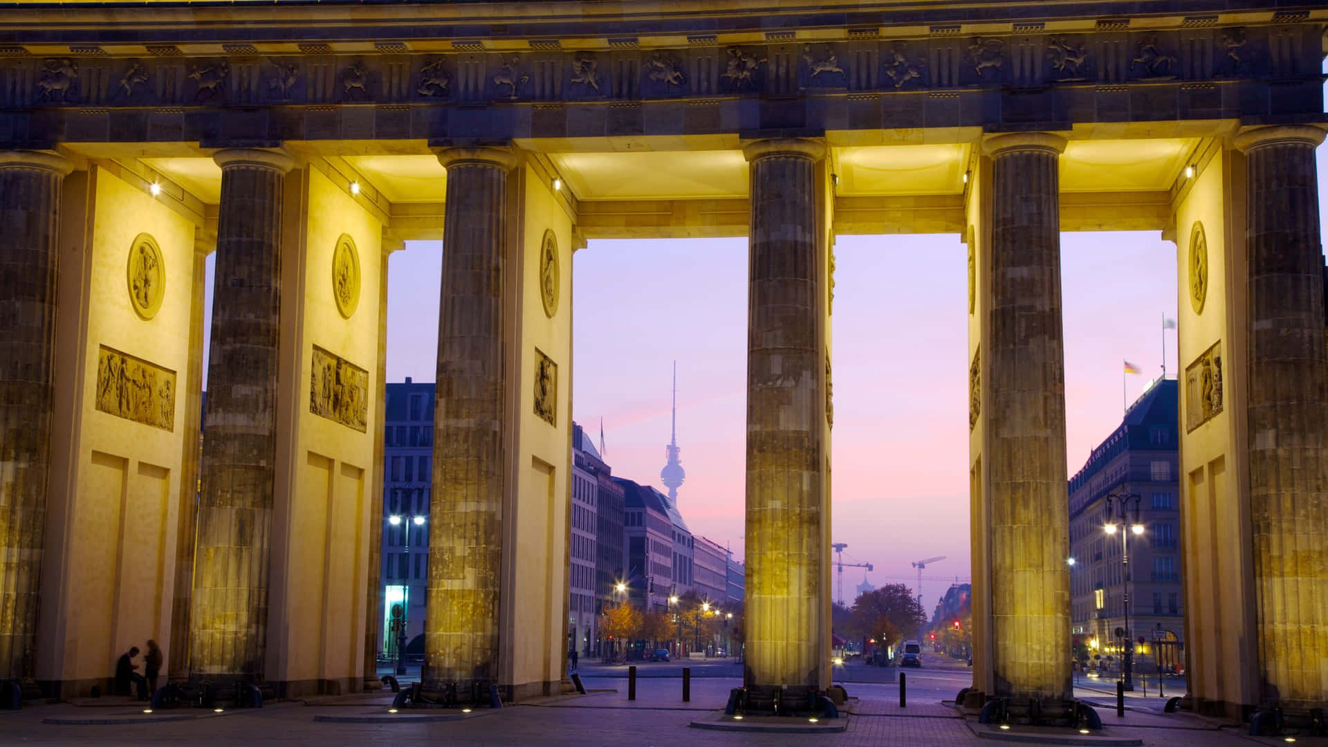 Marcade La Puerta De Brandeburgo Berliner Fernsehturm. Fondo de pantalla