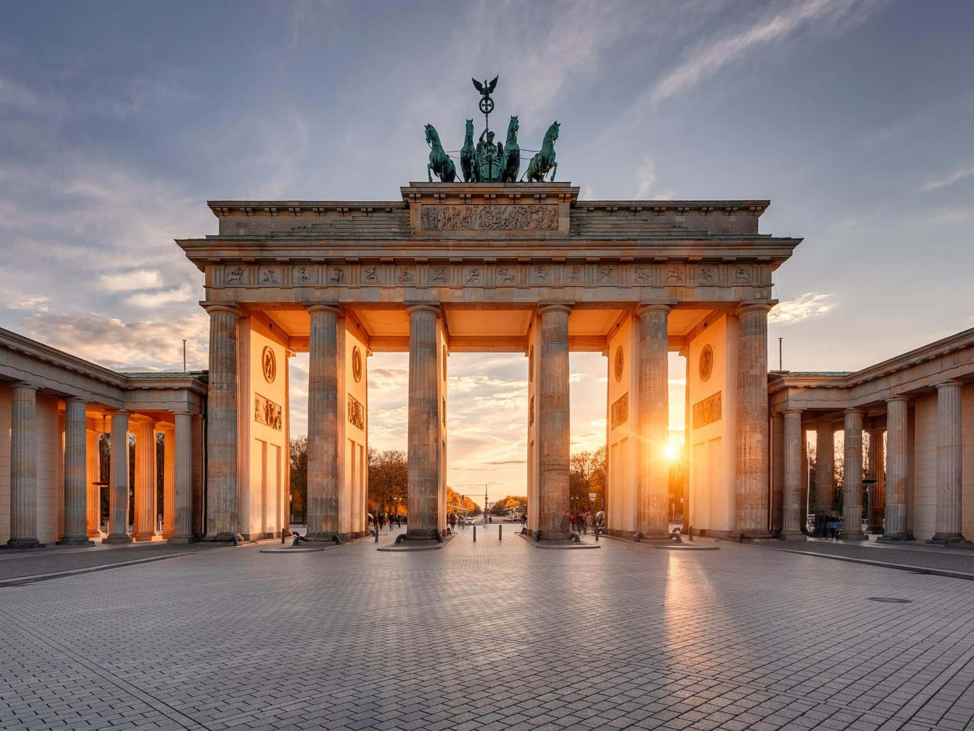 Brandenburg Gate Bright Sunset Picture