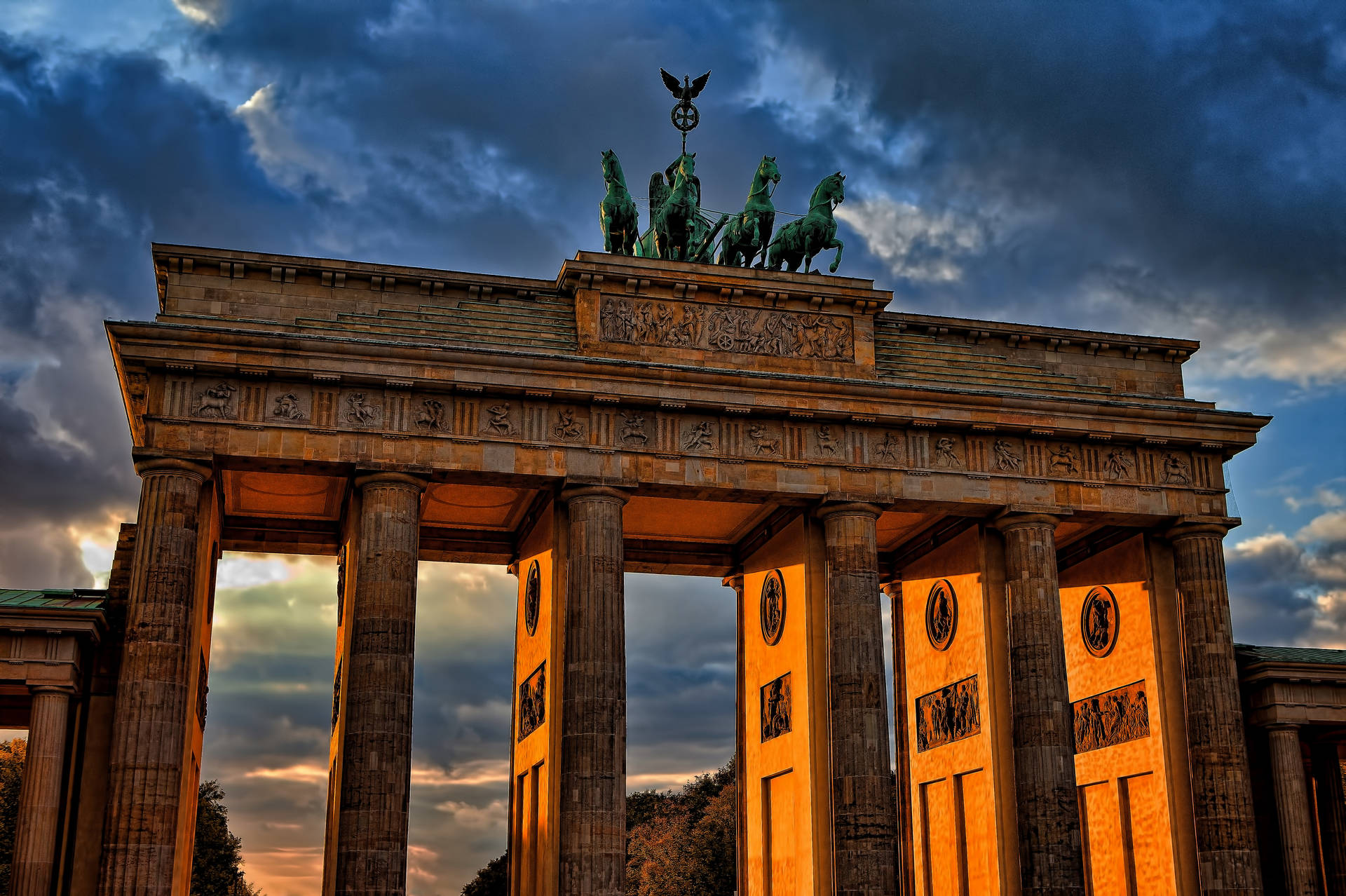 Brandenburg Gate Germany Picture