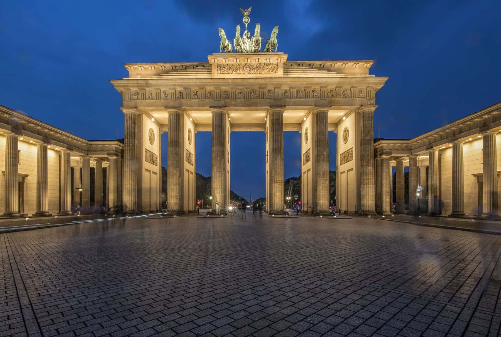 Brandenburg Gate Quadriga Blue Sky Picture