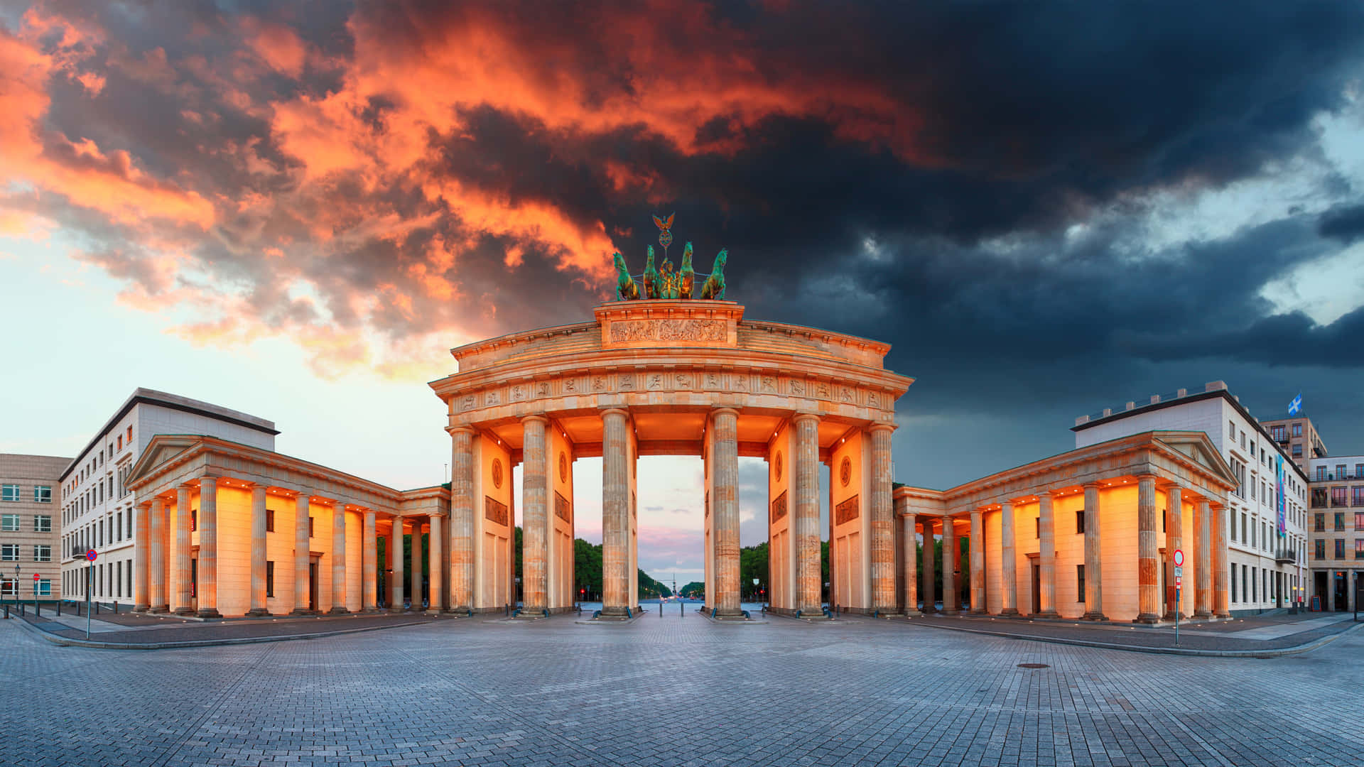 Brandenburg Gate Wide Dark Clouds Picture