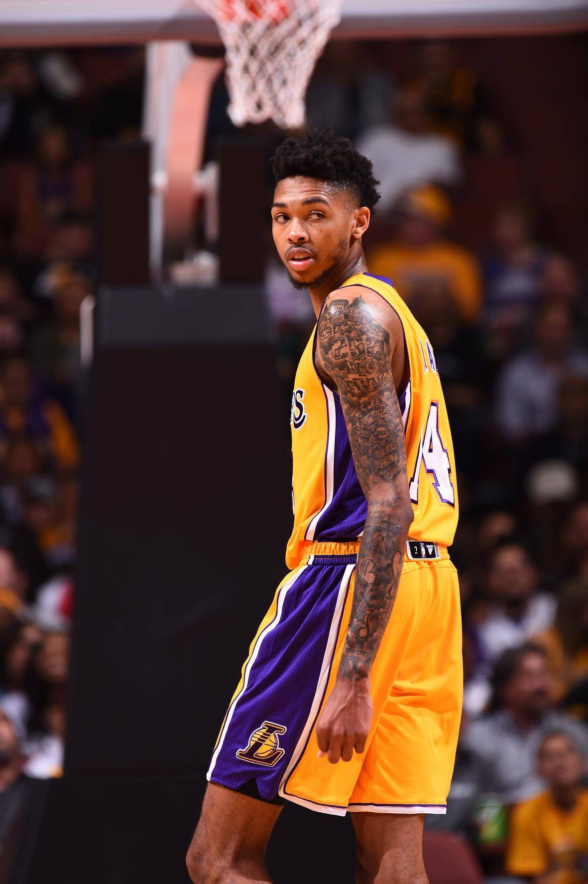 Brandon Ingram LA Lakers spiller tapet. Wallpaper