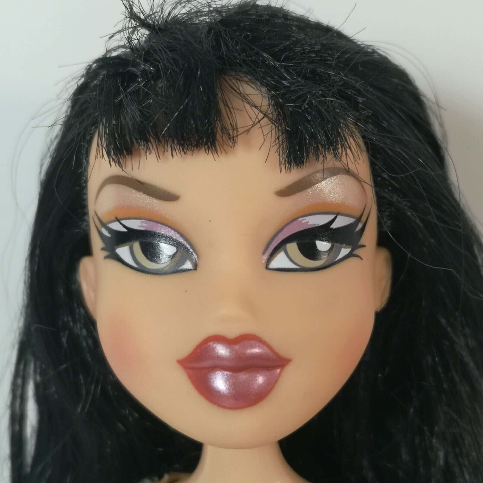 Have Fun with Your Friends While Rocking Your Personal Style with Bratz Aesthetic!