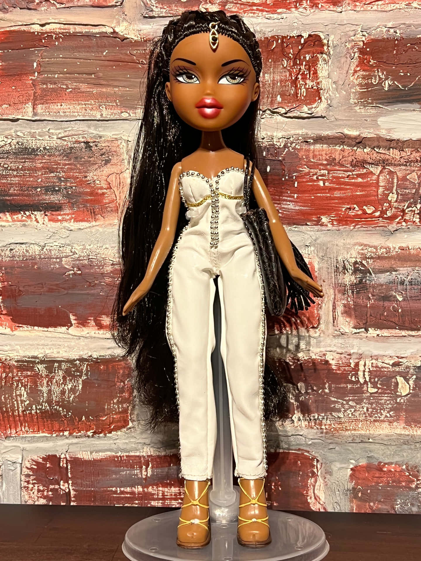 Make a statement and express your unique, individual style with Bratz Aesthetics!