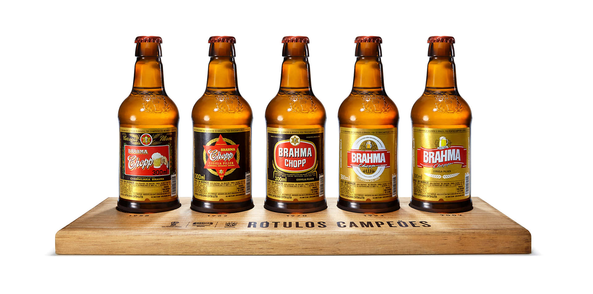 Botellasde Cerveza Brahma Brasileña En Una Bandeja De Vuelo. Fondo de pantalla
