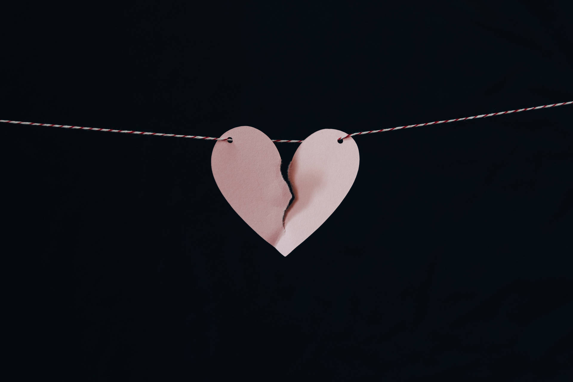 Break Up Heart On String Wallpaper
