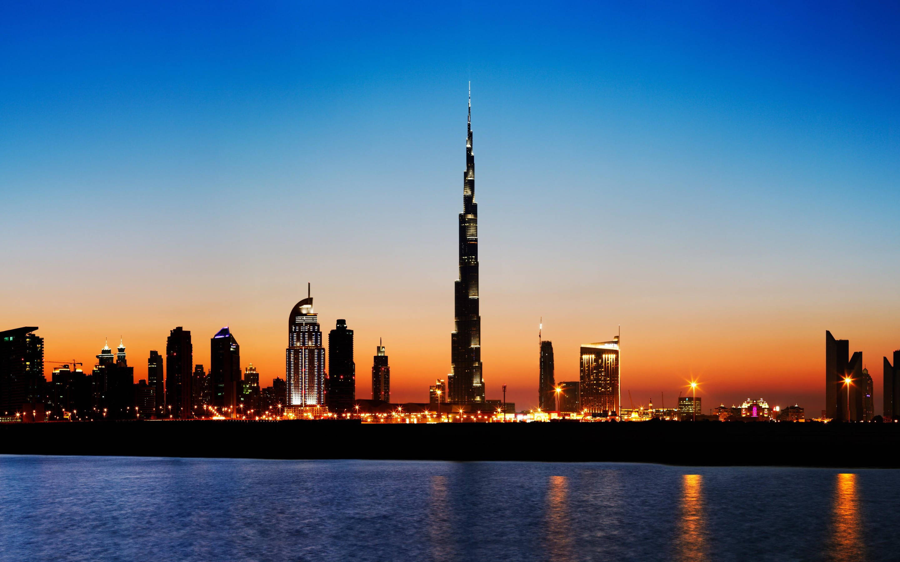 Breaking Dawn At Dubai With Burj Khalifa Wallpaper