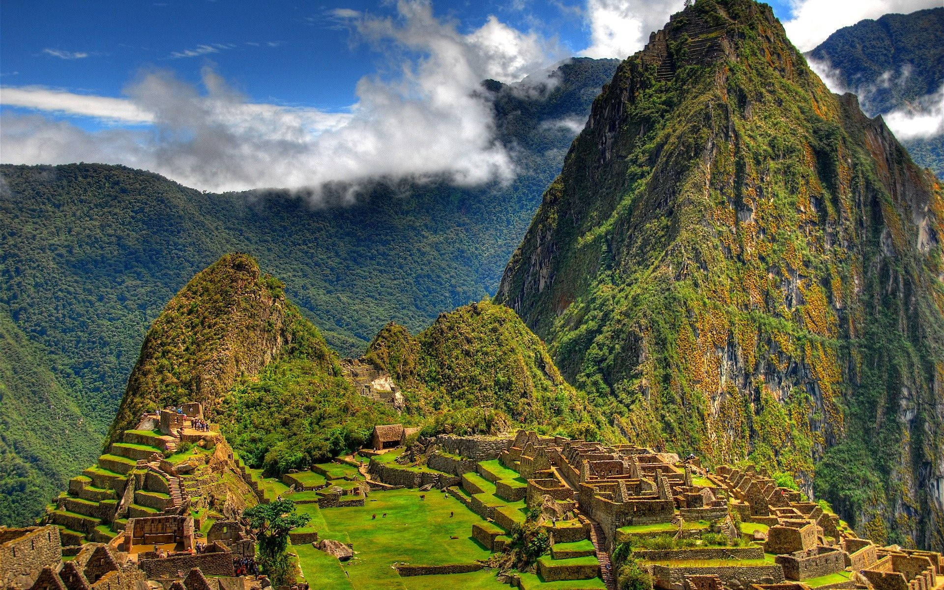 Breathtaking Machu Picchu Cusco Peru Wallpaper