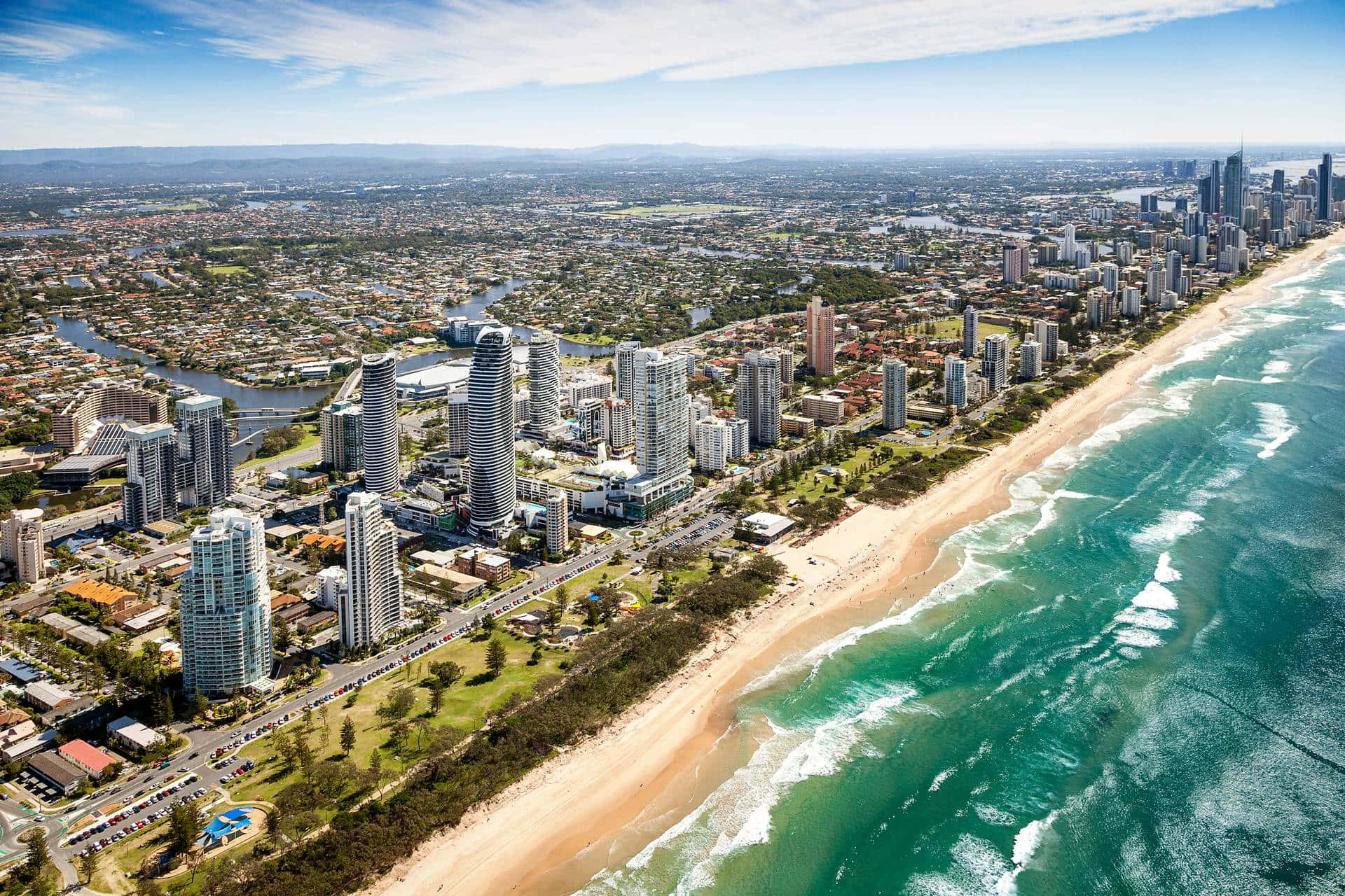 "breathtaking Scenery Of Gold Coast" Wallpaper