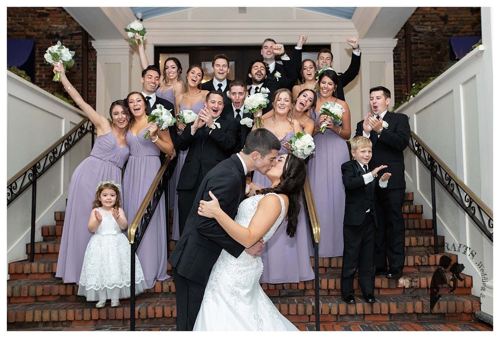 Bridal Party Kiss Pictures