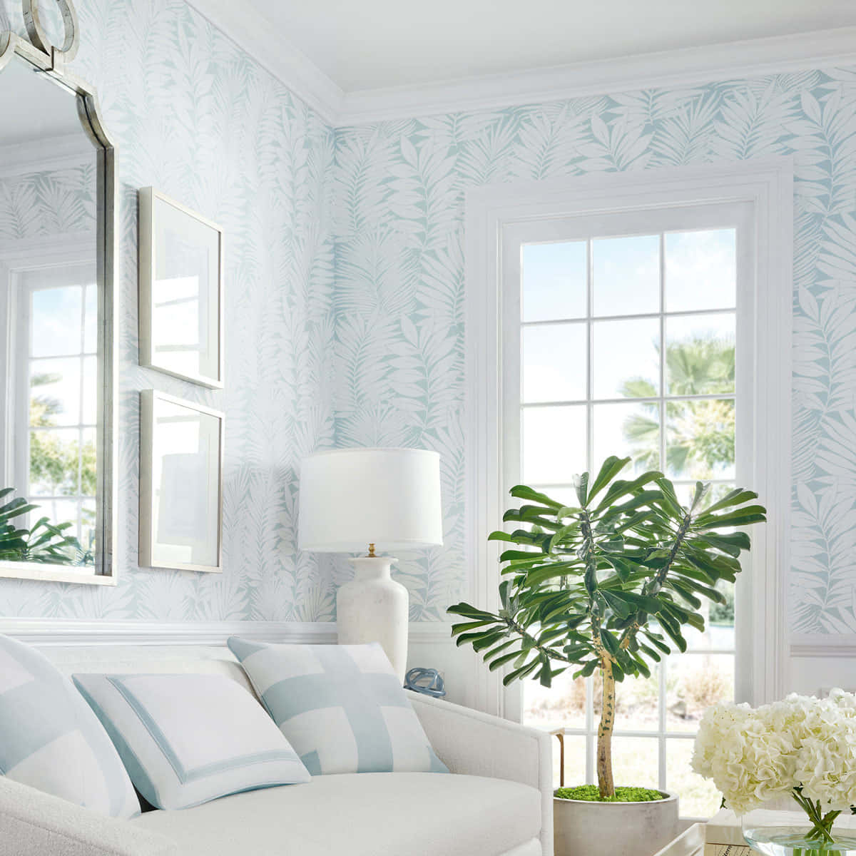 Bright Coastal Living Room Decor Wallpaper