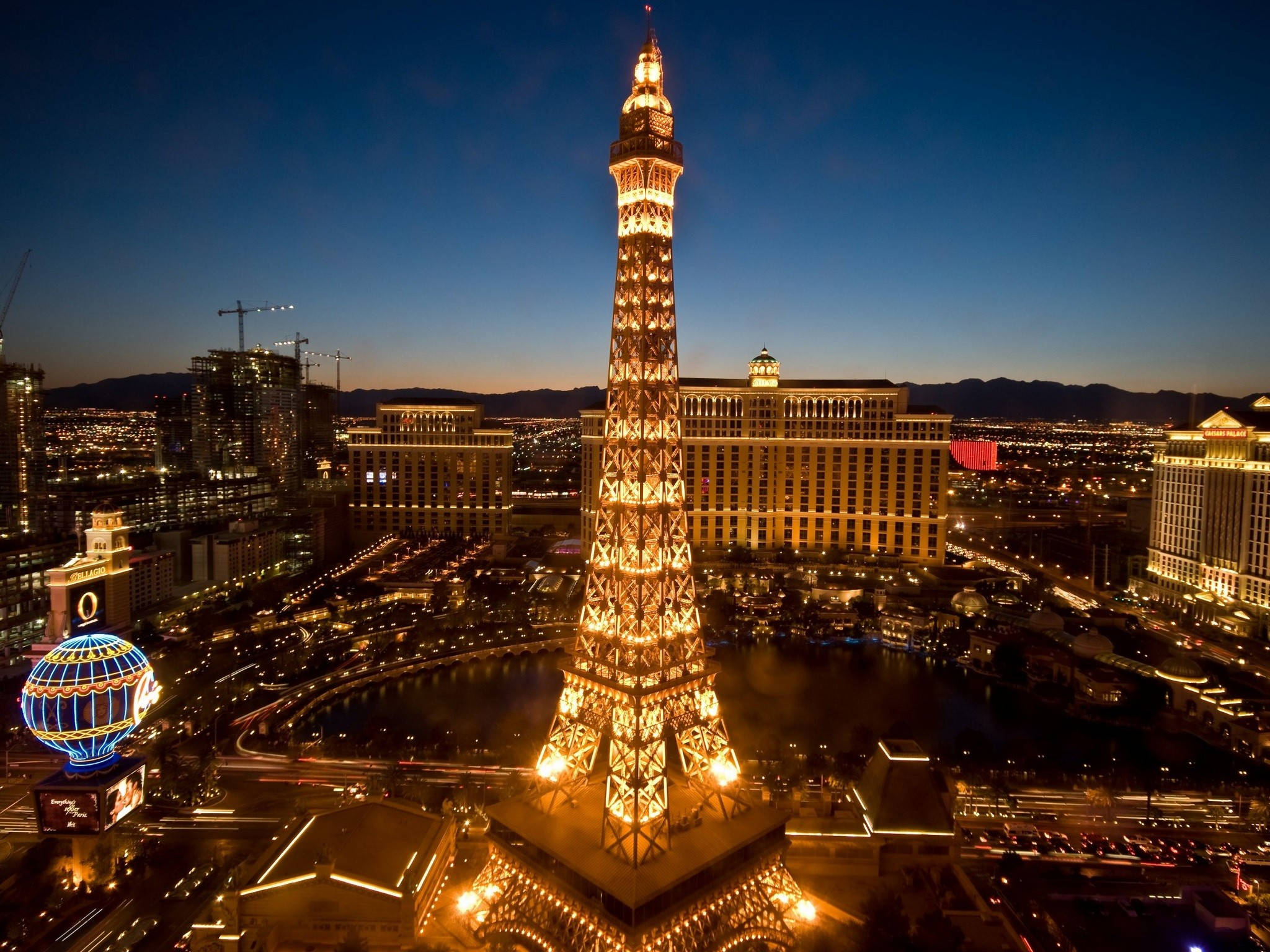 Bright Eiffel Tower Las Vegas Night Wallpaper
